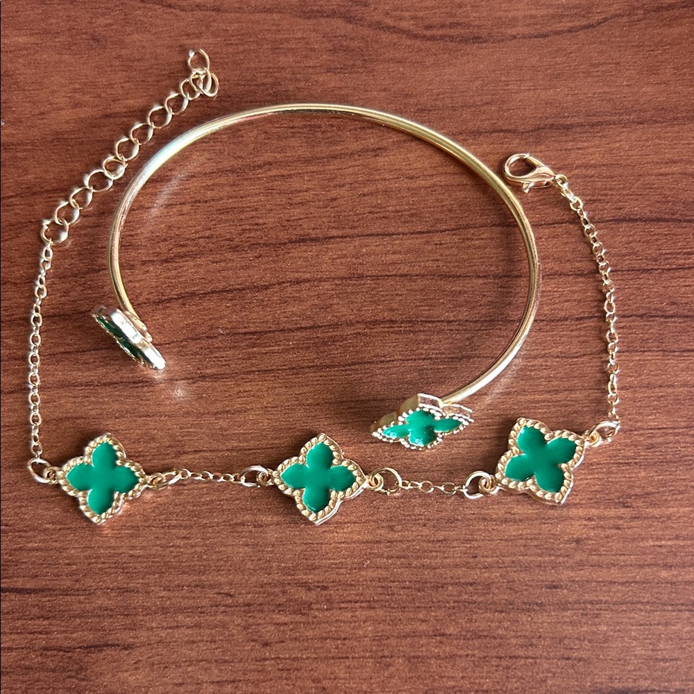 Gold and Green Clover Charm Bracelet